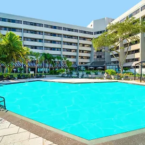 Doubletree By Hilton Rocky Point Waterfront Hotel