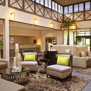 Hilton Airport Westshore Hotel